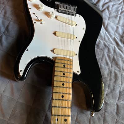 Fender Strat plus Deluxe 1988 - Black image 5