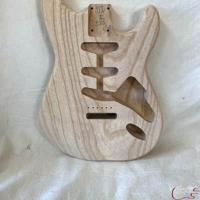 Guitar Mill S-Style Body / 1 pc. Ultra Light Swamp Ash / 3 lbs. 15 oz. (#GIN-3635) image 1