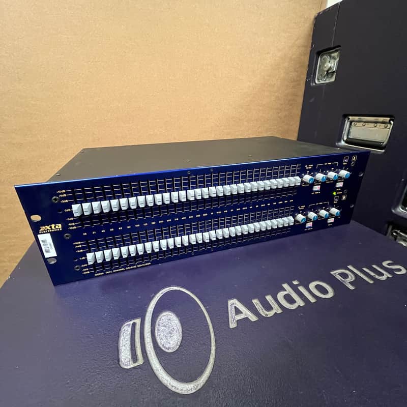 XTA Electronics GQ600 EQ 1/3 Octave 30 Band Graphic Equaliser (Audio Plus 0667) image 1