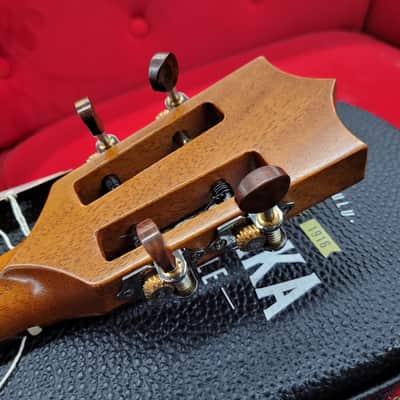 Kamaka Koa Concert Ukulele with Slotted Headstock HF-2I - Koa image 17