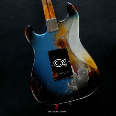 Fender Stratocaster Pelham Blue / Silver Gray Heavy Aged Relic by East Gloves Customs image 4