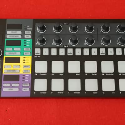 Arturia BeatStep Pro Black Edition MIDI Controller 2019 - 2021 - Black
