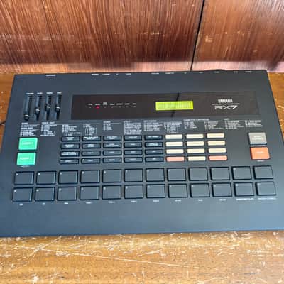 Yamaha RX7 Digital Rhythm Programmer Drum Machine New battery w/ power supply image 2