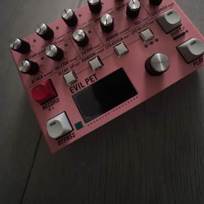 Endorphin.es Evil Pet 2026 - Present - Red image 2