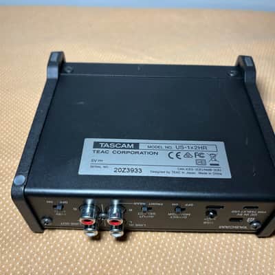 TASCAM US-1X2HR High Resolution USB Audio Interface 2020 - Present - Black / Red image 3