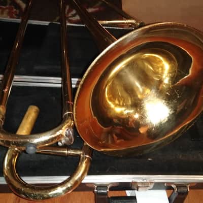 Olds Ambassador Trombone, USA, Lacquered Brass with case and mouthpiece image 8