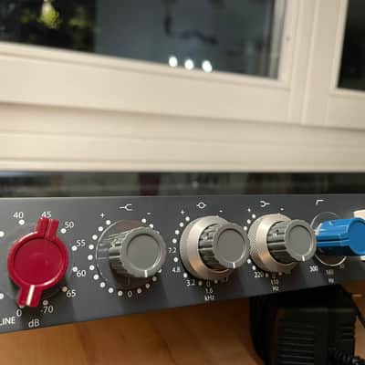 Stereo Neve 1073 Preamp + EQ Clone image 3