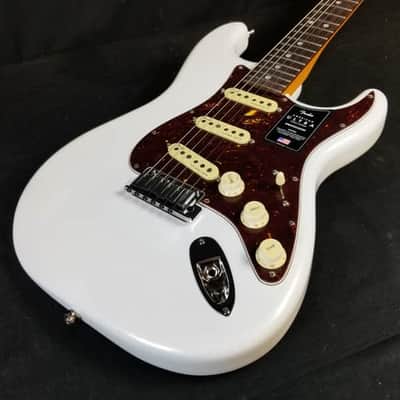 Fender American Ultra Stratocaster Electric Guitar, Rosewood Fingerboard, Arctic Pearl, W/HSC image 6