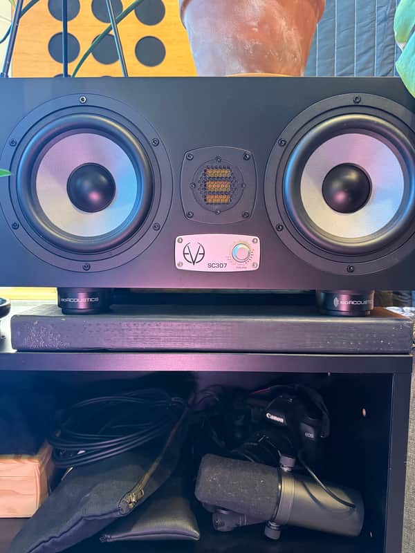 Eve Audio SC307 7