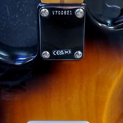 Fender 70th Anniversary American Vintage II '54 Stratocaster 2024 - 2-Color Sunburst image 9