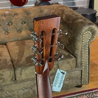 Eastman E1P-LTD-CLA Parlor Limited Edition + S# M2333063 + NEW from the great guitar store in Austria image 4