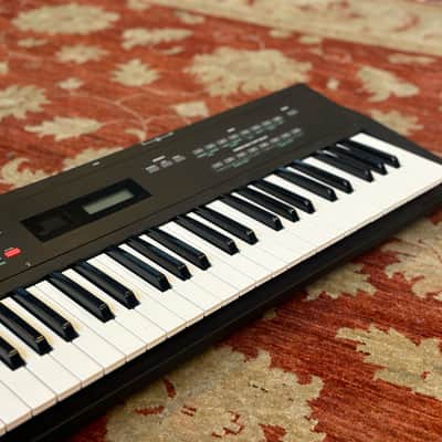 YAMAHA SY35 Vector Synthesizer image 3