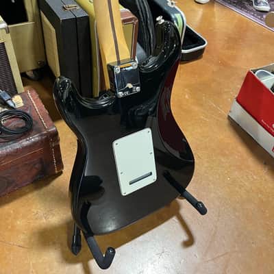 Fender Stratocaster 2012 - Black gloss image 9