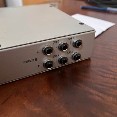 Furman HDS-6 Headphone Distribution System 2000s - White image 3