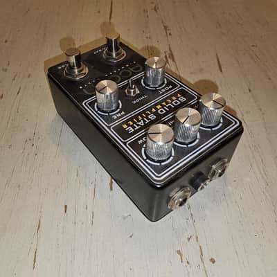 Acorn Eighteen Volts Solid State Preamplifier Overdrive Distortion image 3