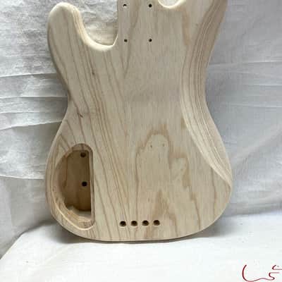 Guitar Mill P-Style Bass Body / 2 pc. Ultra Light Swamp Ash / Round Pocket / Rear Route / 4 lbs. 6 oz. (#GIN-3495) image 2