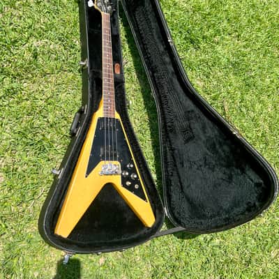 Gibson Flying V Bass 1981 Alpine White image 18
