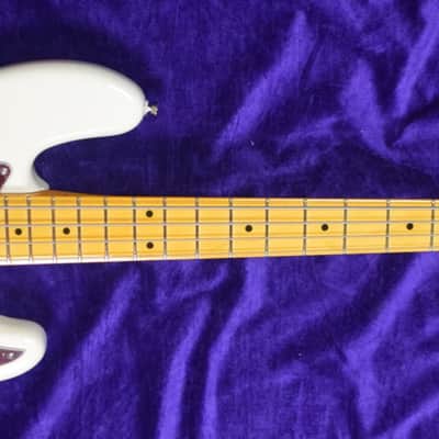 Fender American Professional II Jazz Bass, Olympic White / Maple *IN STOCK* image 2