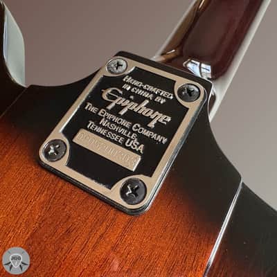 Epiphone Thunderbird-IV Vintage Sunburst - With Hard Shell Case - Excellent Condition image 18