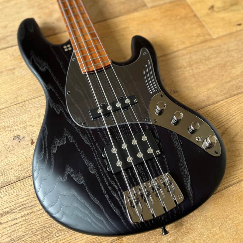 Sandberg California Grand Dark 4 with gig bag image 1