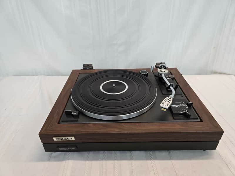 Pioneer PL-A45D Vintage Fully Automatic Belt Drive Stereo Turntable Record Player Wood Veneer Silver image 1