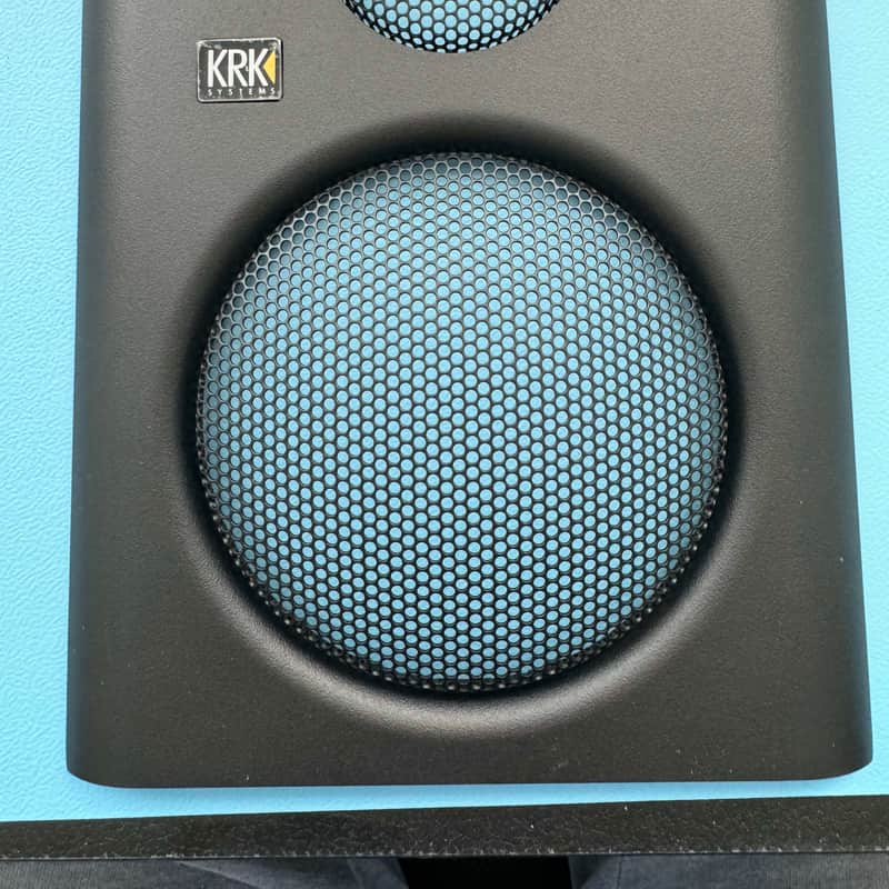 2023 KRK Rokit RP5G4GRLB black plastic and painted steel mesh