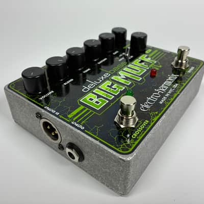 Electro-Harmonix Deluxe Bass Big Muff Pi Distortion / Sustainer  - Excellent Condition image 4