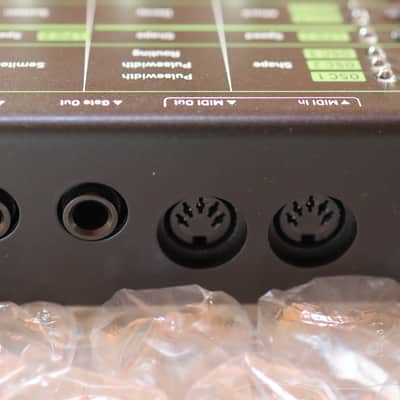 Waldorf Pulse 2 Analog Synthesizer like NEW! image 14