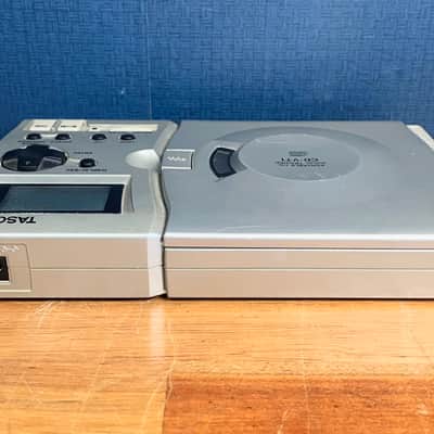 Tascam CD-VT1 Vocal Trainer / Portable CD Player image 5