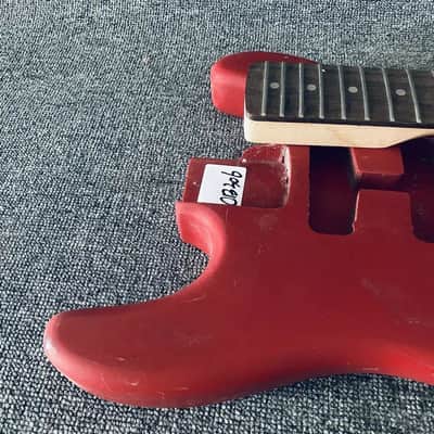 Red Basswood Guitar Strat Style Body with Mapl Neck, Rosewood Fingerboard image 5