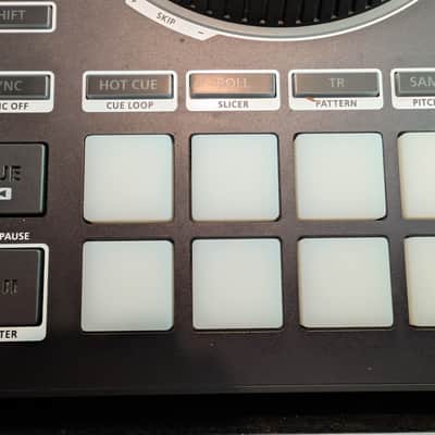 Roland DJ-808 4 Channel controller with Odyssey flight case Bought in 2024 - Black image 8