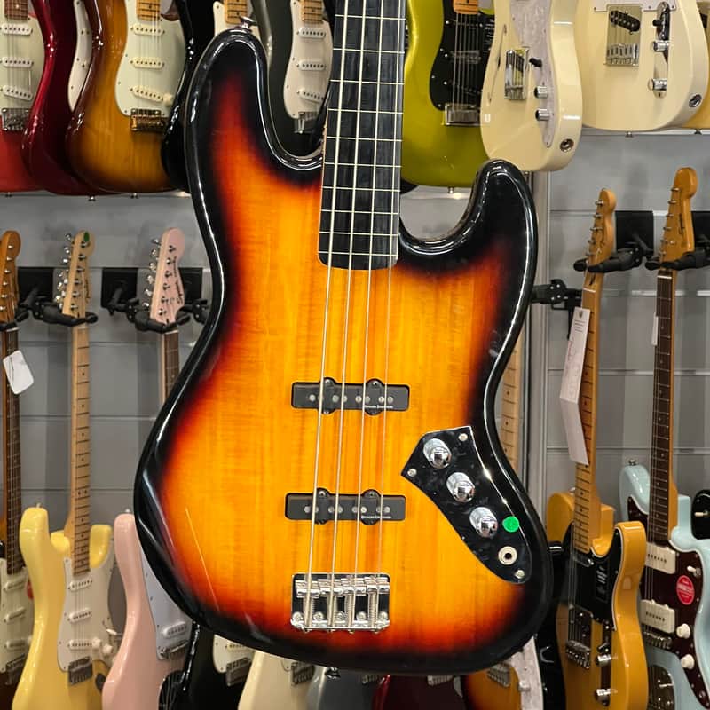 Squier   Vintage Modified Jazz Fretless Sunburst image 1