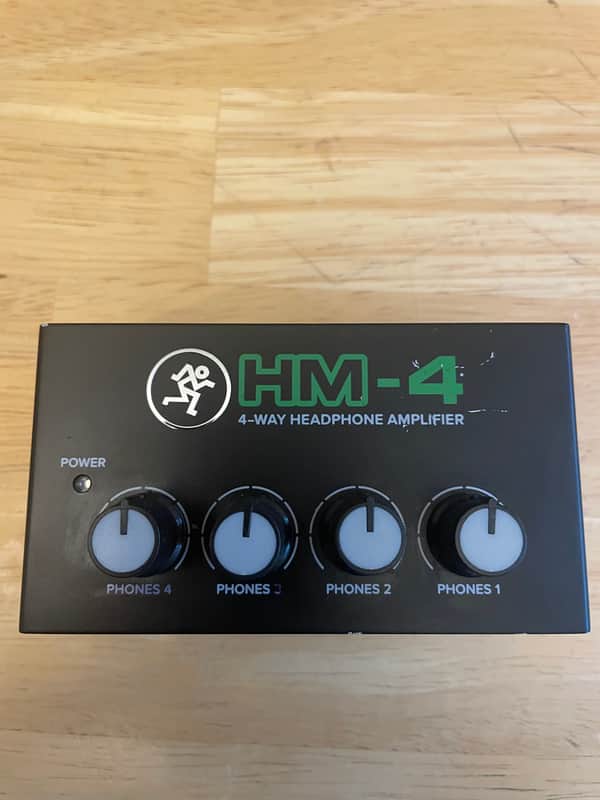 Mackie HM-4 4-Way Headphone Amplifier