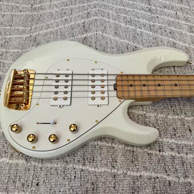 Ernie Ball Music Man Stingray 5 HH 2015 - Ivory White image 3