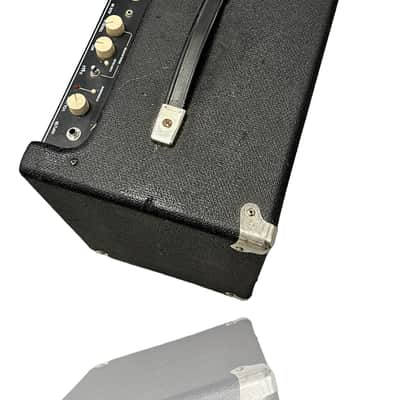 Fender Rumble 25 V3 25-Watt 1x8" Bass Combo 2015 - Present - Black image 4