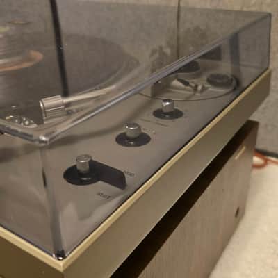 Technics SL-1600 1980 - Silver image 14