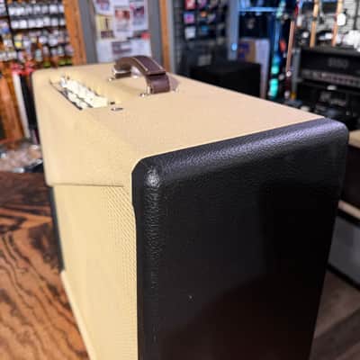 Unknown Lightning 15 Style Recording Guitar Ampifier w/ Matchless Transformers in Old Fender 2-Tone Cabinet image 2