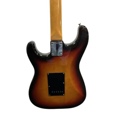 Fender STD-62 Stratocaster 1980's - 3 Tone Sunburst image 4