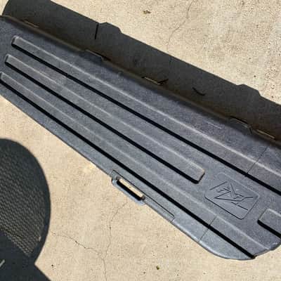 Peavey T-40 1980s Contour Bass Case image 4