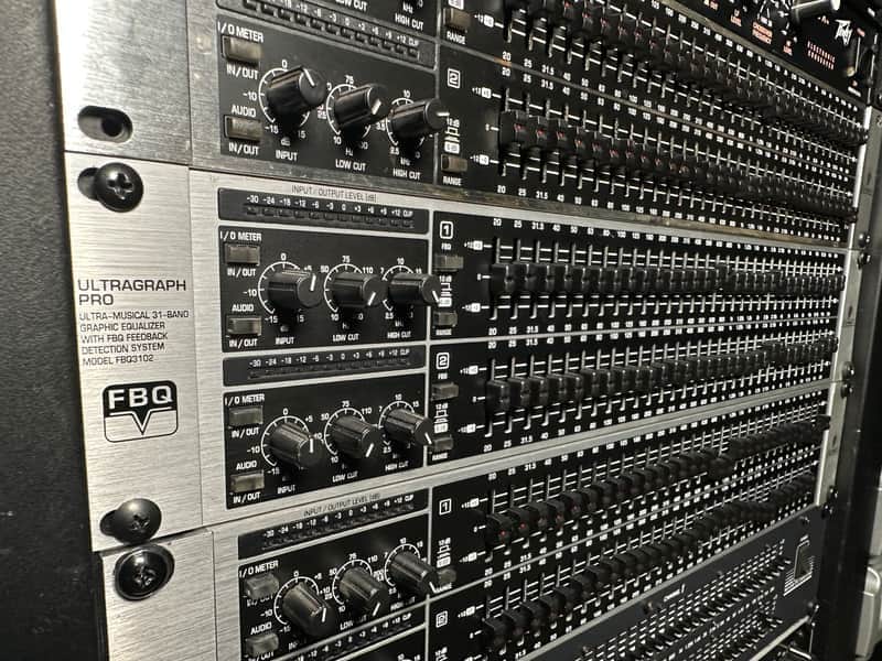 Behringer Ultragraph Pro FBQ3102 31-Band Stereo Graphic EQ 2000s - Black image 1