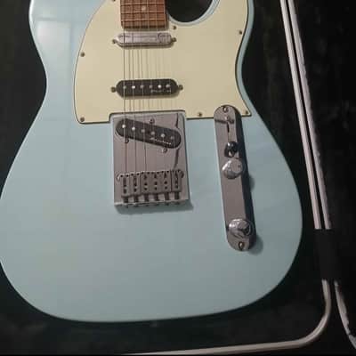 Fender Deluxe Nashville Telecaster with Pau Ferro Fretboard 2018 - 2021 - Daphne Blue image 2