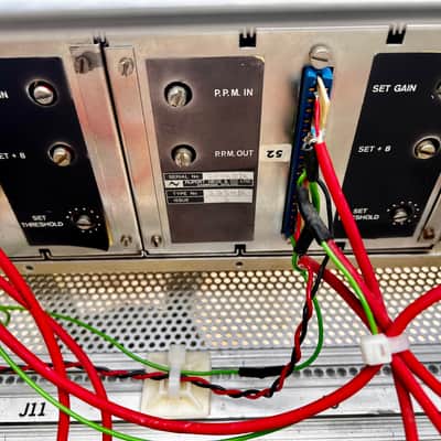 Pair of Neve 2254e - recapped/calibrated image 11