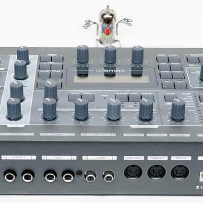 Access Virus Ti 2 Synthesizer Desktop + Fast Neuwertig + 1Jahr Garantie image 4