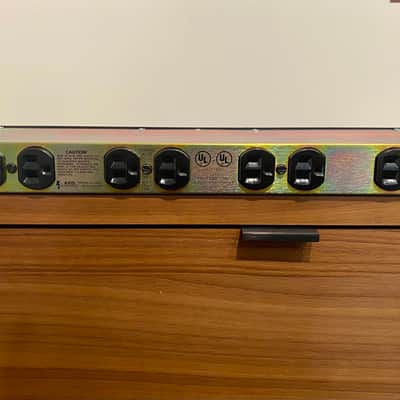 Furman PL-Plus Power Conditioner and Light Module 2000s - Black image 4