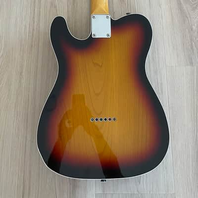 Fender MIJ Traditional '60s Telecaster Custom - 3-Color Sunburst image 3