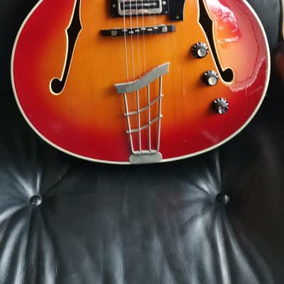HOFNER 477  1980 Redburst image 1