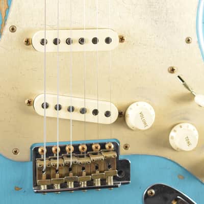Mint Fender Limited Edition '58 Stratocaster Heavy Relic - Super Faded Aged Taos Turquoise image 3