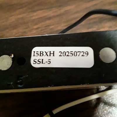 Seymour Duncan SSL-5 Custom Staggered Strat Pickup Set 2010s - White image 5