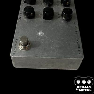 Fairfield Circuitry Meet Maude 2010s - Metal - X17856 image 3