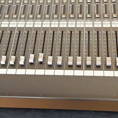 Roland M-400 48-Channel Live Digital Mixing Console CG01WR2 image 7